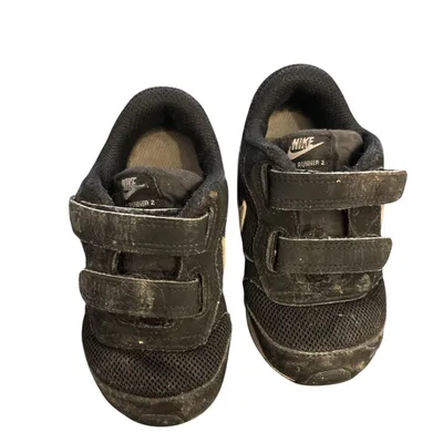 basket nike pointure 23